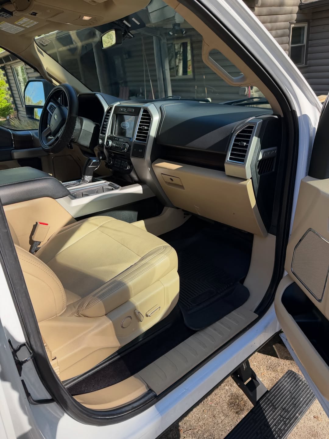 Odor Removal by MaddStripez Detailing